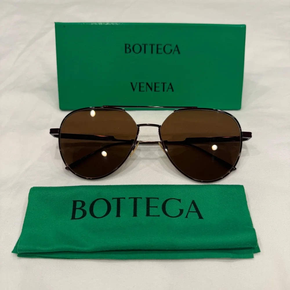 Bottega Veneta  Brown Aviator Sunglasses Made in Italy